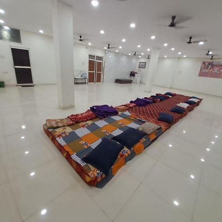 Shree Sawariya Yatri Grah Hotel Уджайн Екстериор снимка