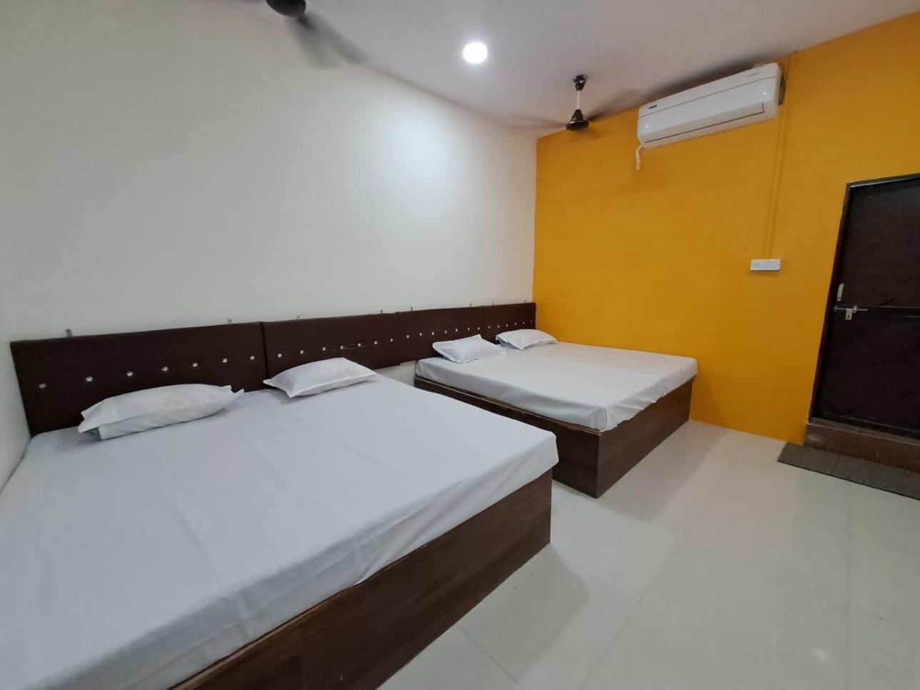 Shree Sawariya Yatri Grah Hotel Уджайн Екстериор снимка